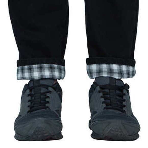 Realtree Woman’s Flannel Lined Jean | Black - Picture 5 of 8